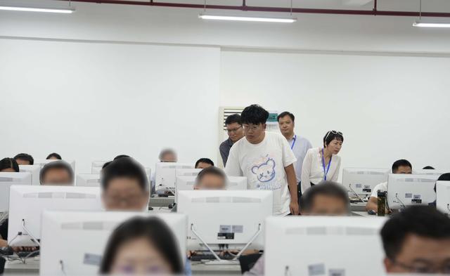 家旅行社拟撤销经营许可证！【开屏早知道】云南这16(图3)